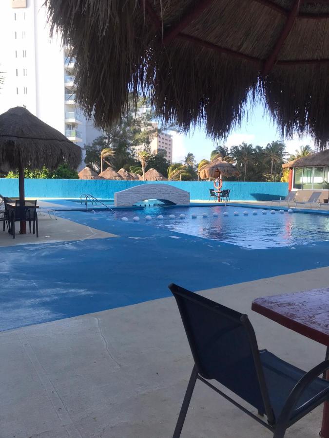 The Brisas Apartment Hideaway Канкун Екстер'єр фото